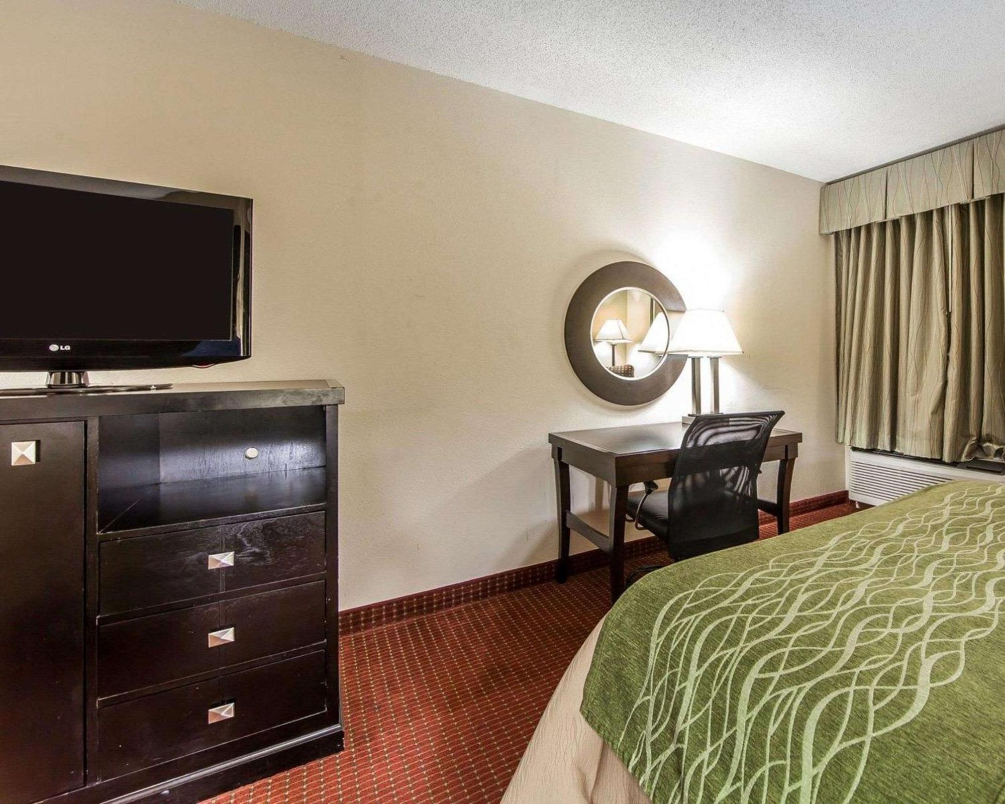 Quality Inn & Suites Rosemount Exterior photo