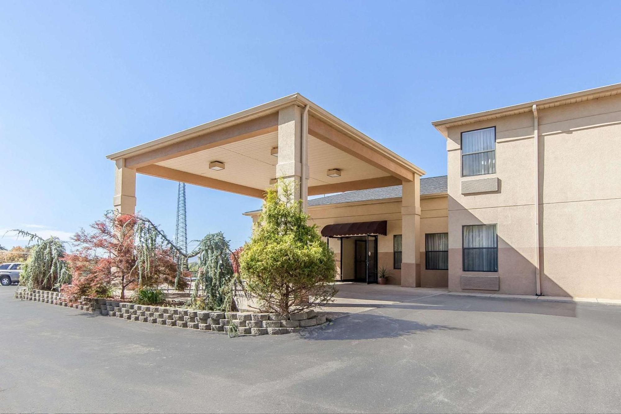 Quality Inn & Suites Rosemount Exterior photo